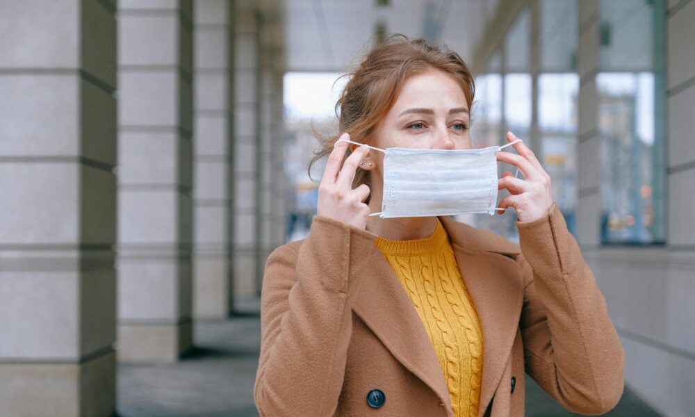 El sistema inmunológico es la primera línea de defensa contra enfermedades.