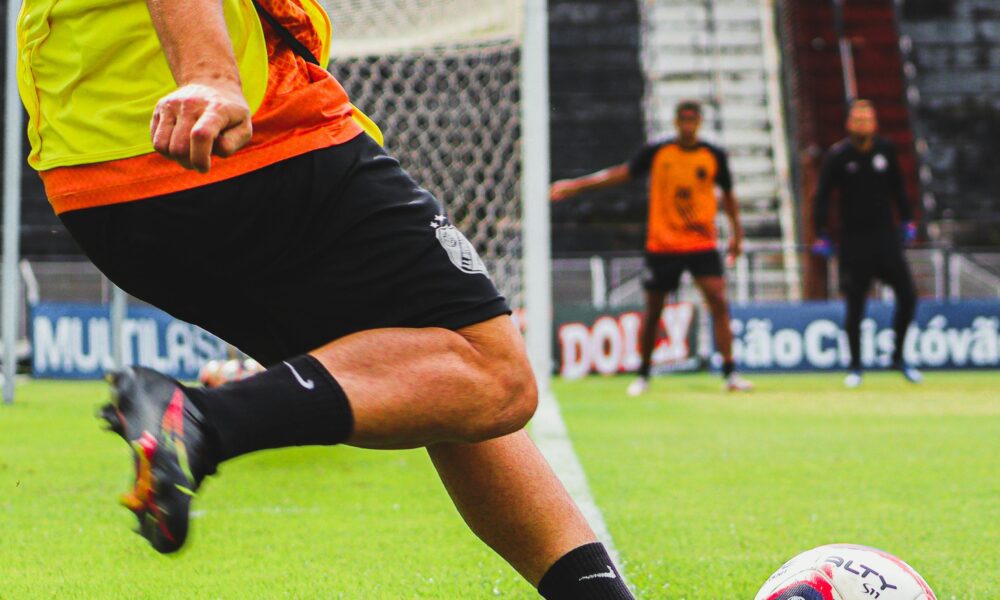 La precisión en el disparo es clave para marcar más goles en el fútbol.